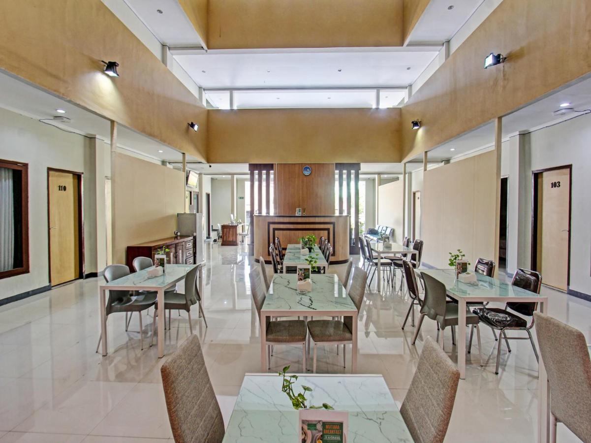 Oyo 91617 Hotel Mutiara Lombok Exteriör bild