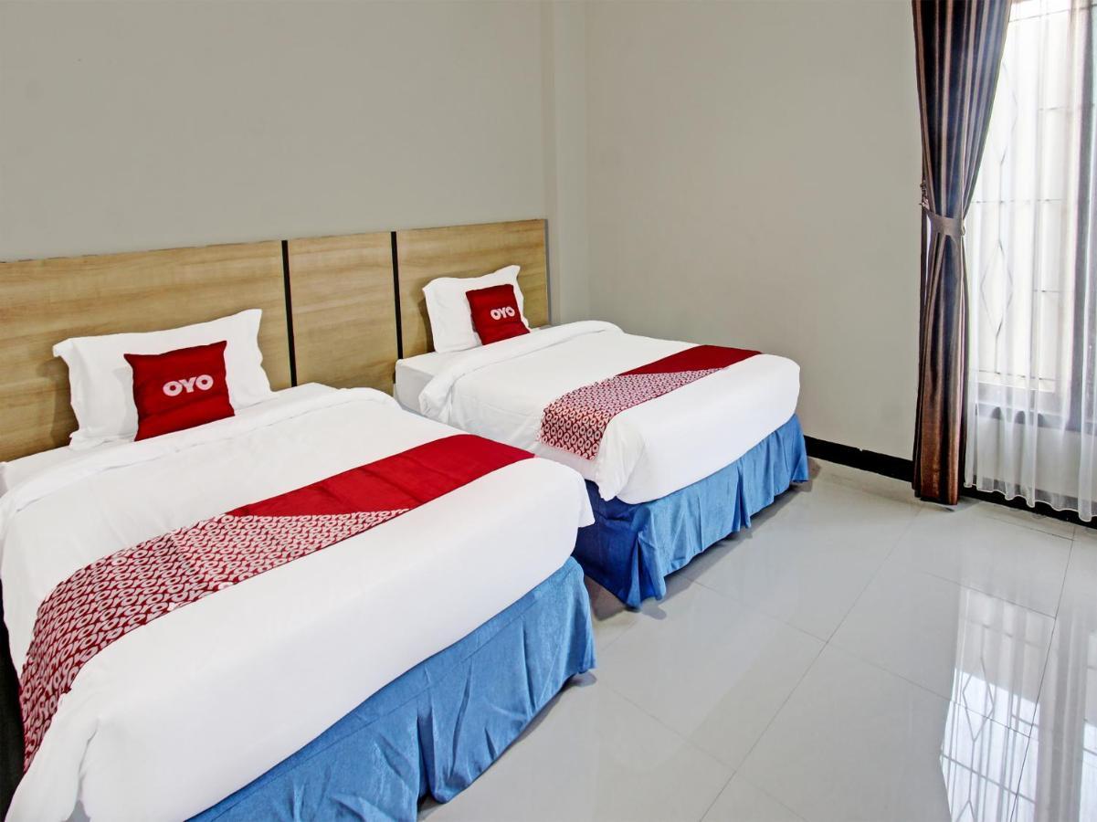 Oyo 91617 Hotel Mutiara Lombok Exteriör bild