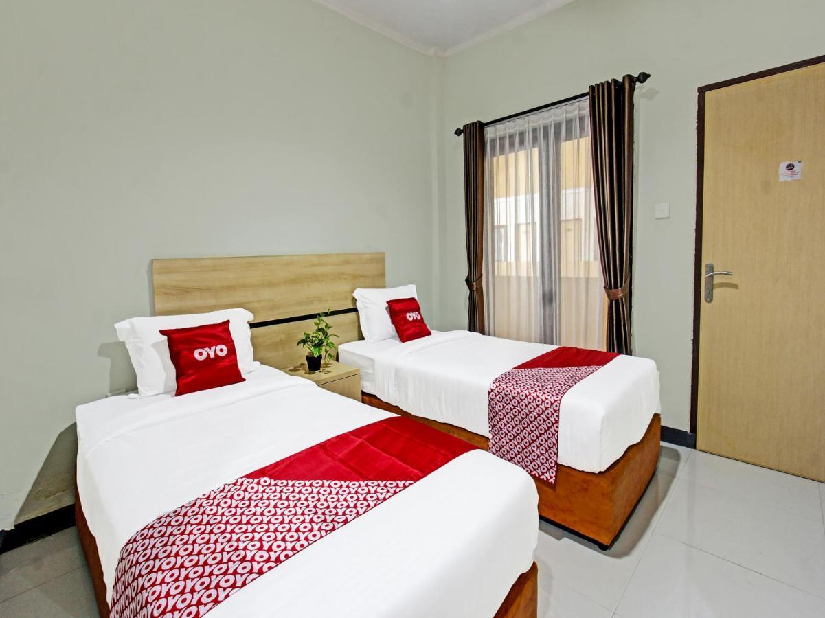Oyo 91617 Hotel Mutiara Lombok Exteriör bild