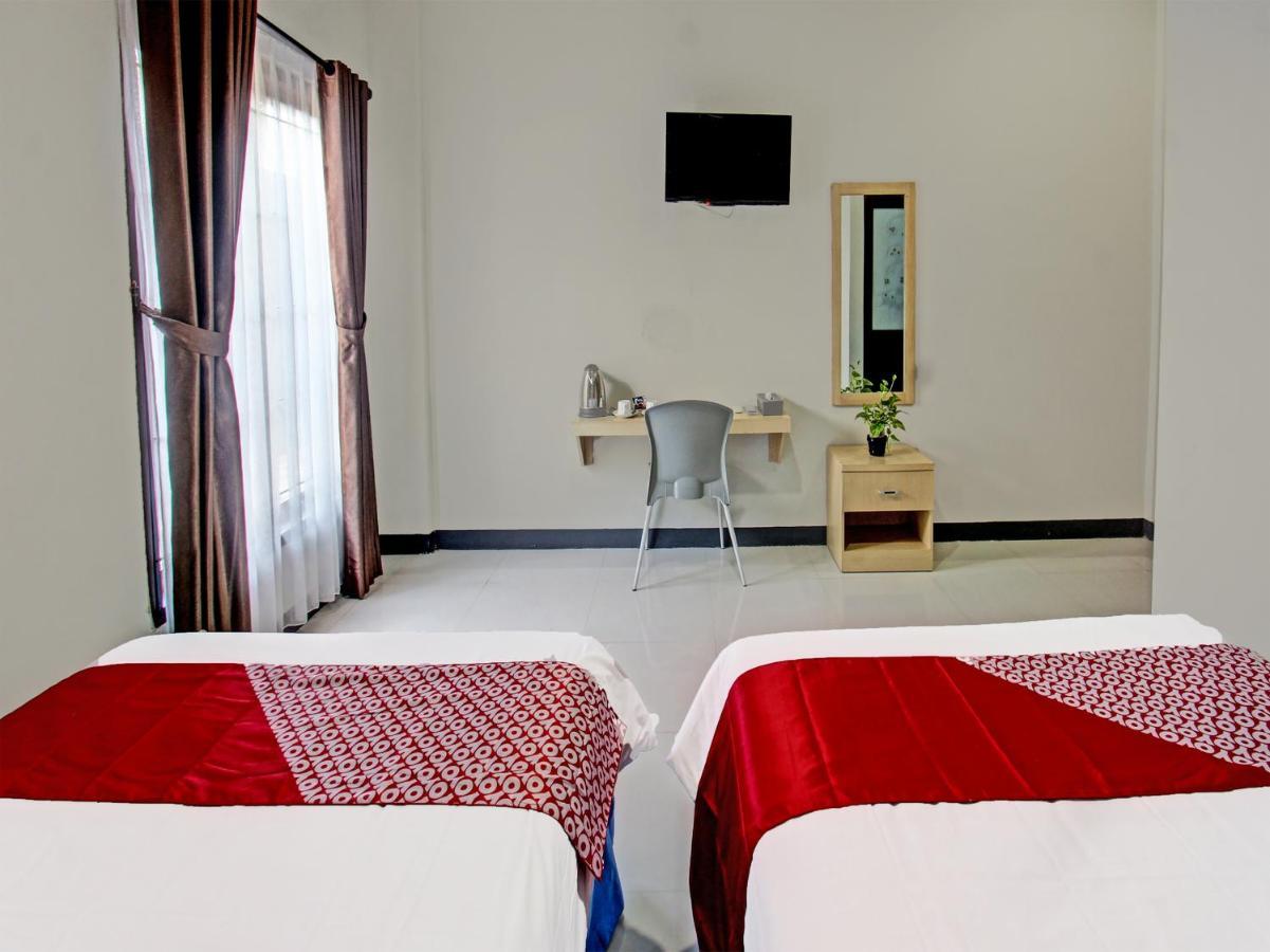 Oyo 91617 Hotel Mutiara Lombok Exteriör bild